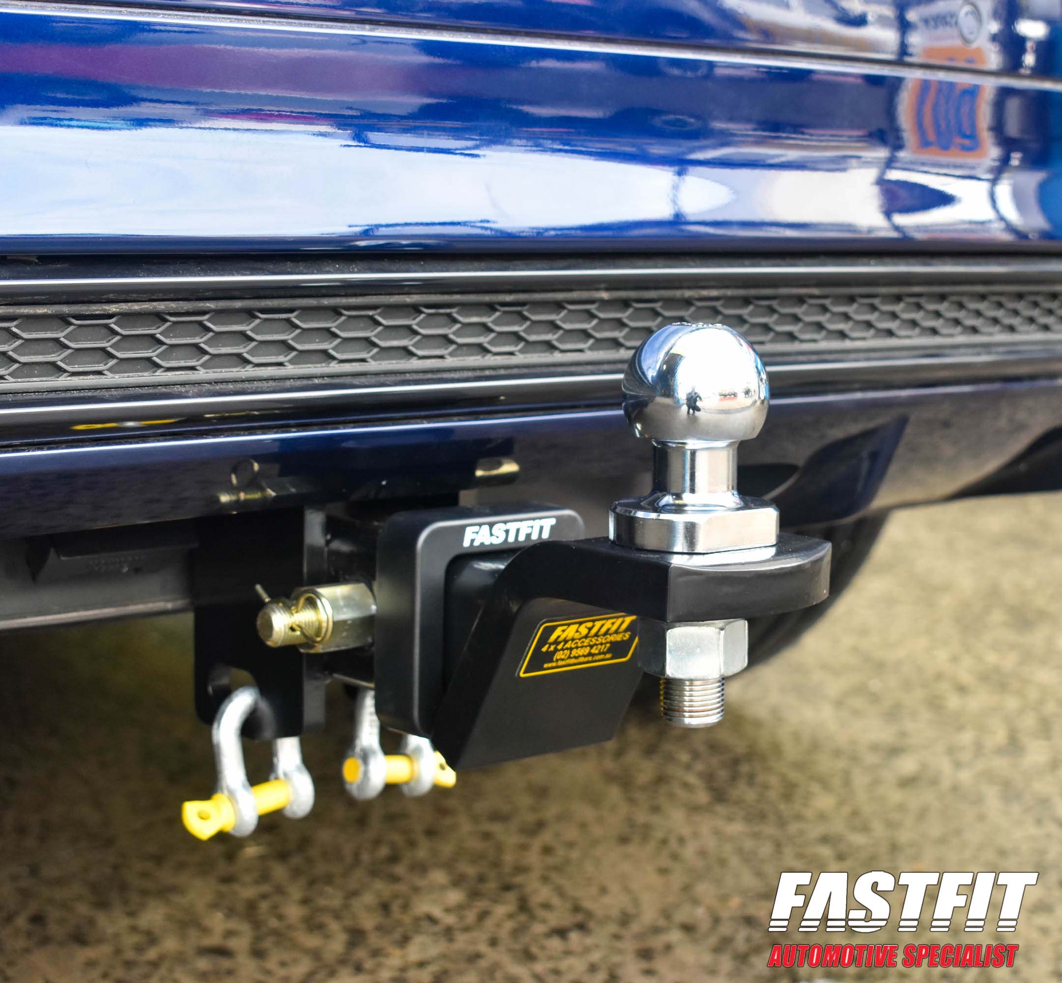 3AUDIQ5HAYMANREESETOWBAR