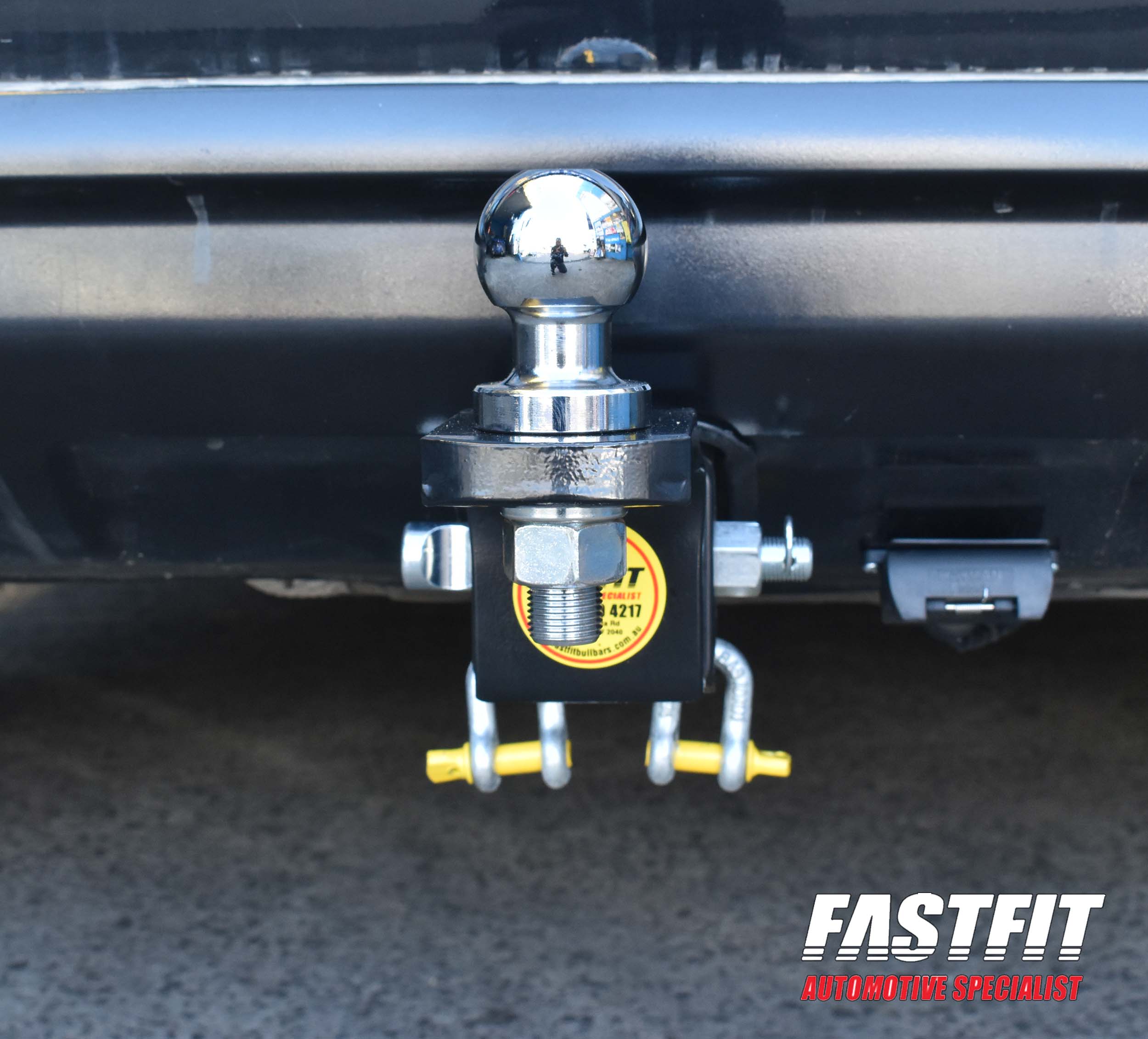 3AUDIQ5TRAILBOSSTOWBAR