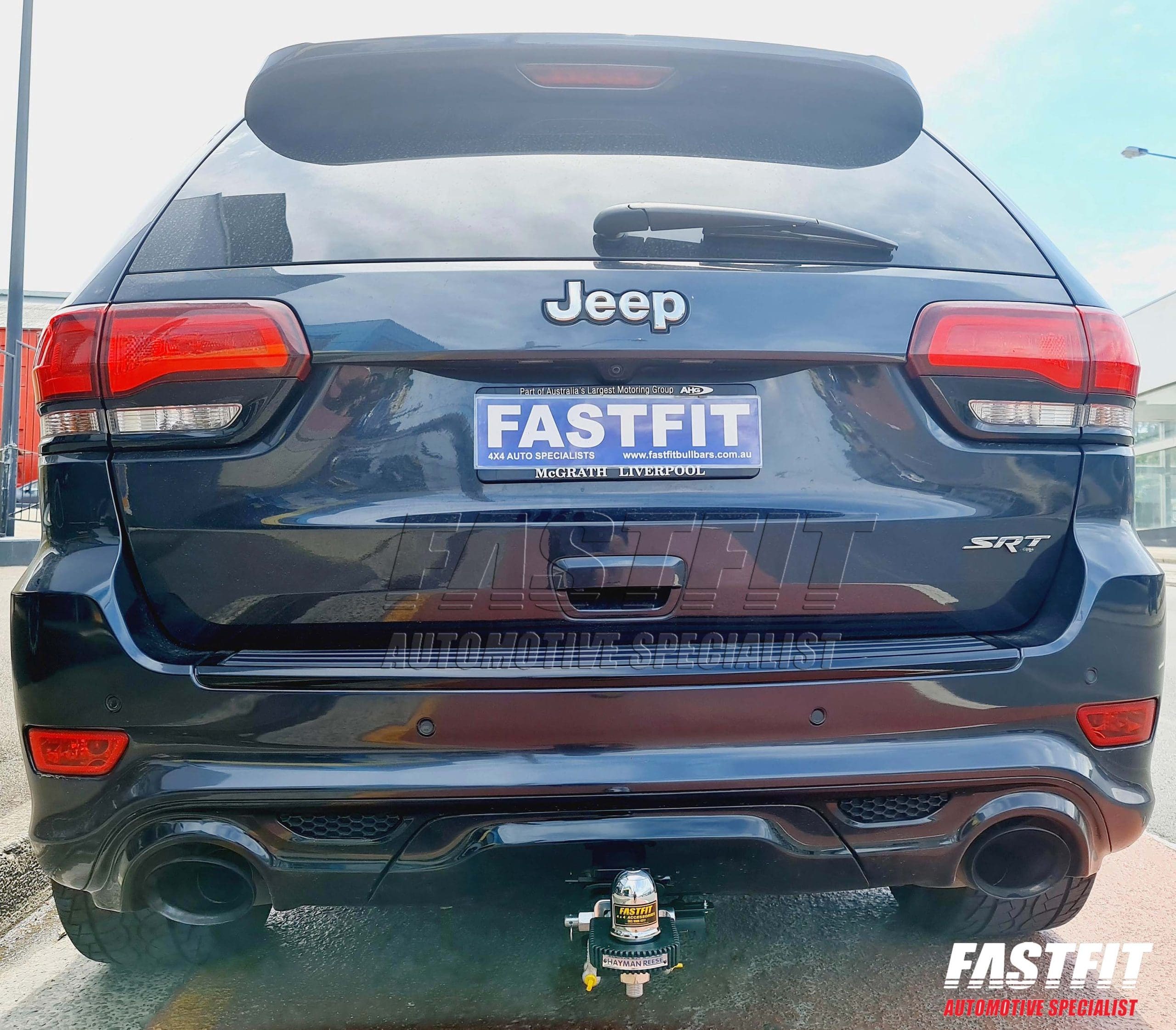 3JEEPCHEROKEETOWBAR