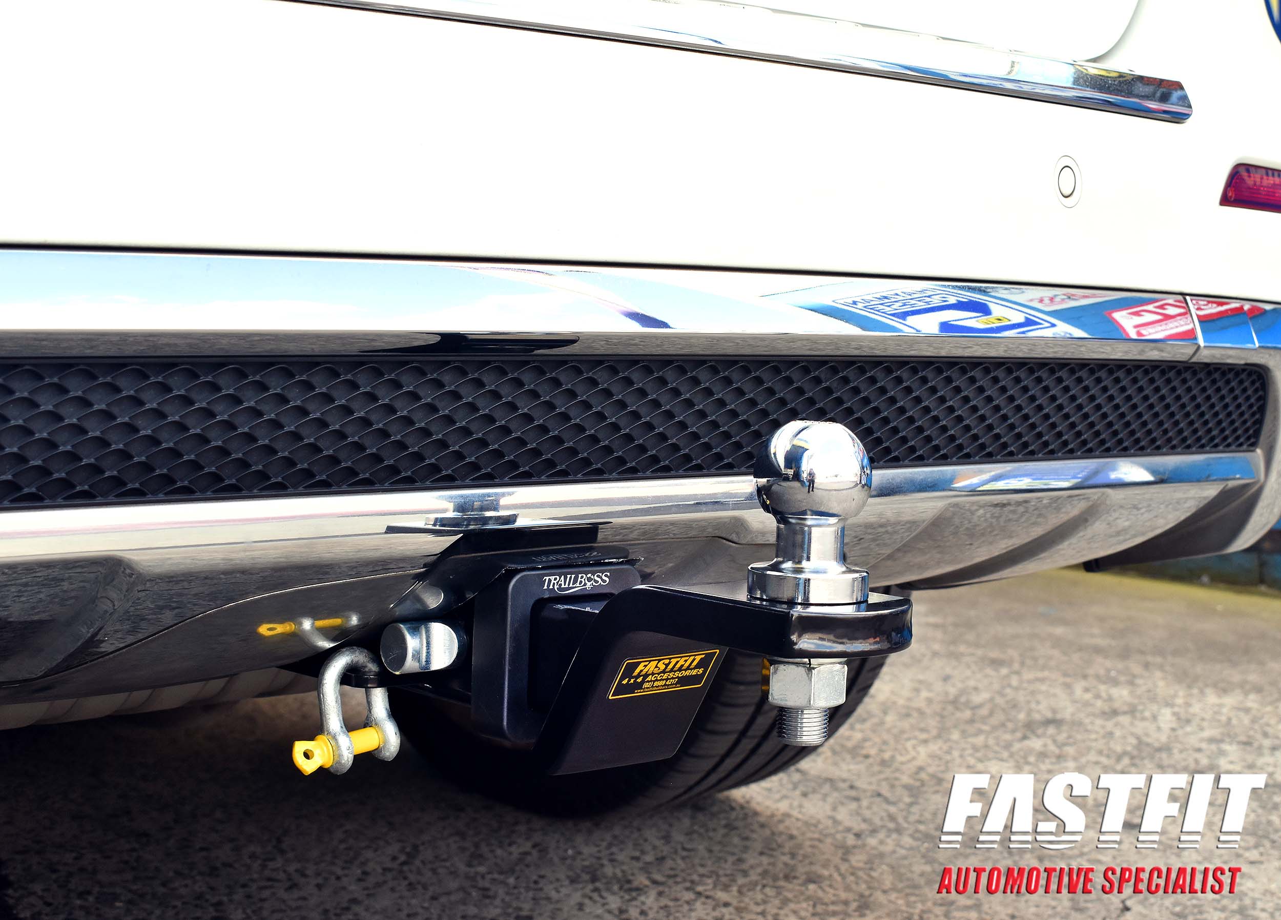 3MERCEDESBCLASSHRTOWBAR