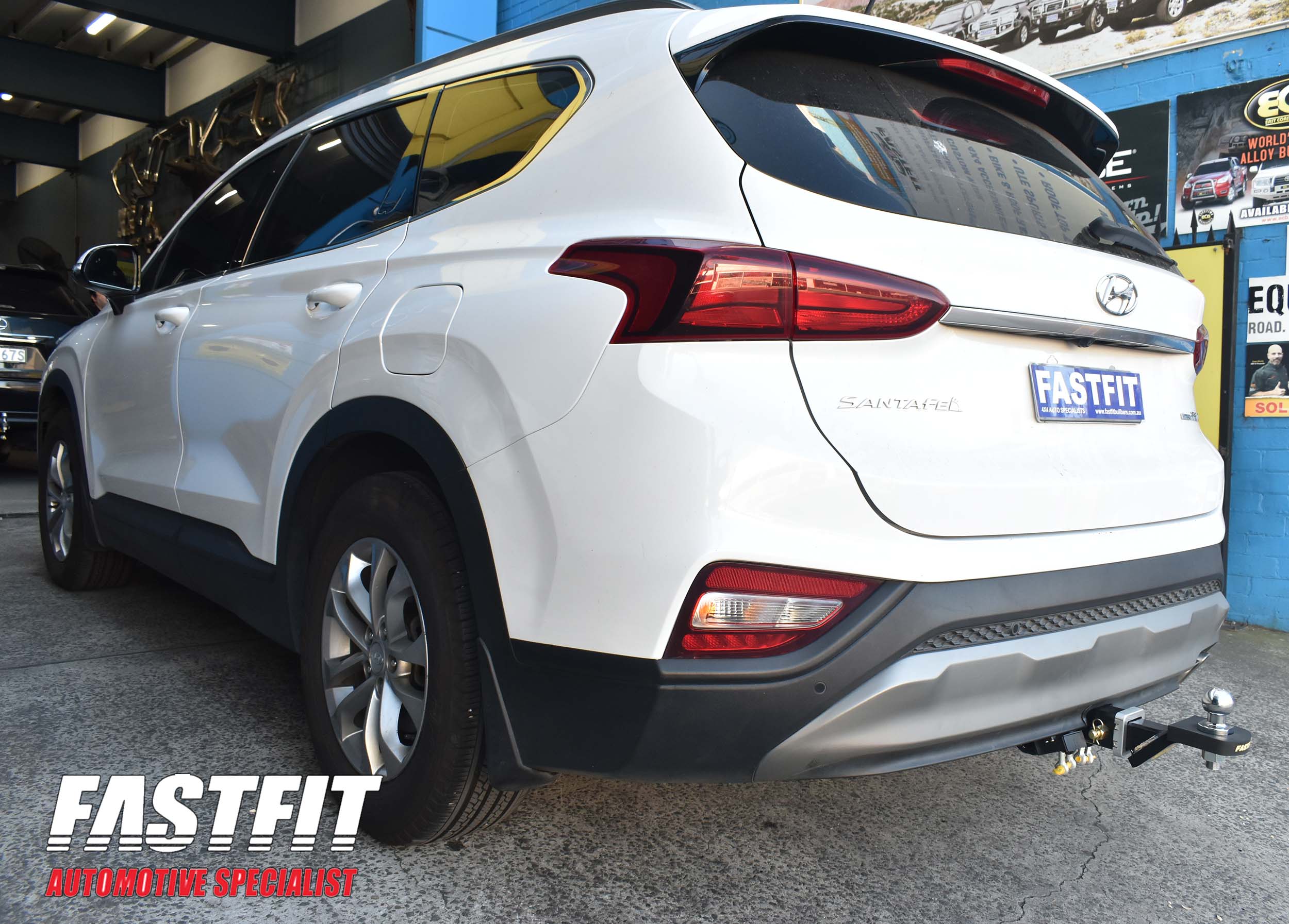 4HYUNDAISANTAFEHAYMANREESETOWBAR