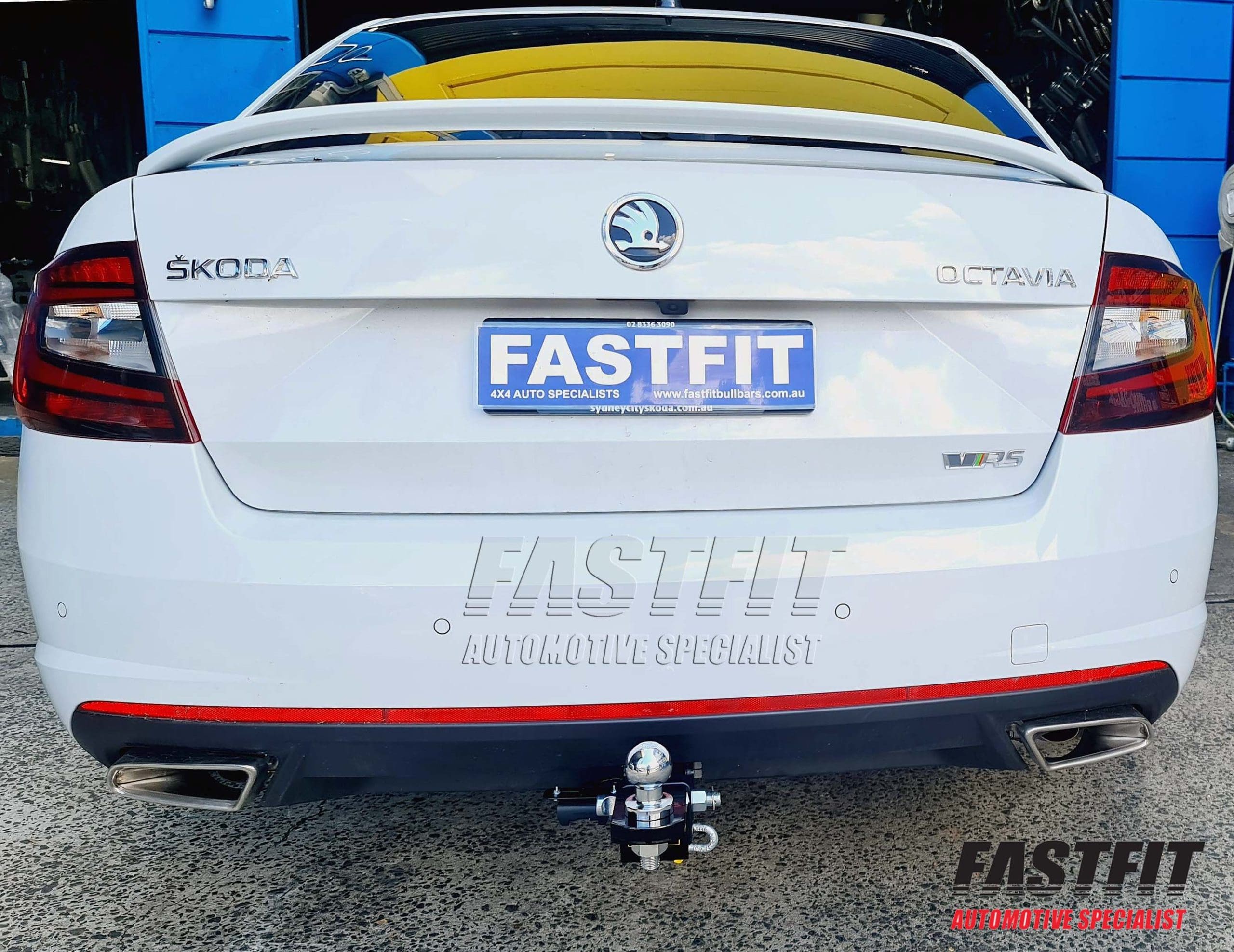 4JEEPCHEROKEETOWBAR_68241aed-b71f-41ba-b917-cb39bbb943ea