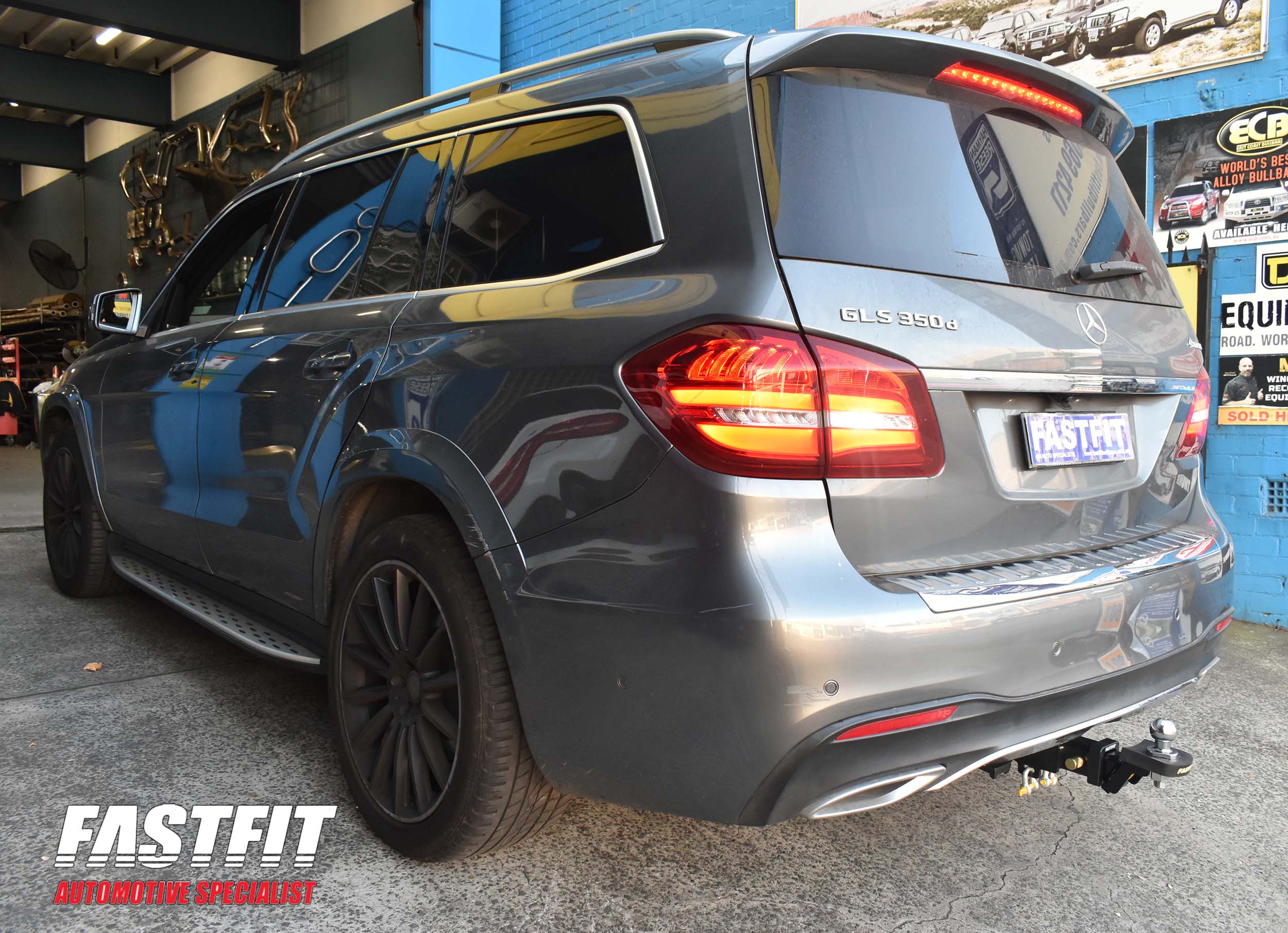 4MERCEDESBENZGLCLASSHAYMANREESETOWBAR