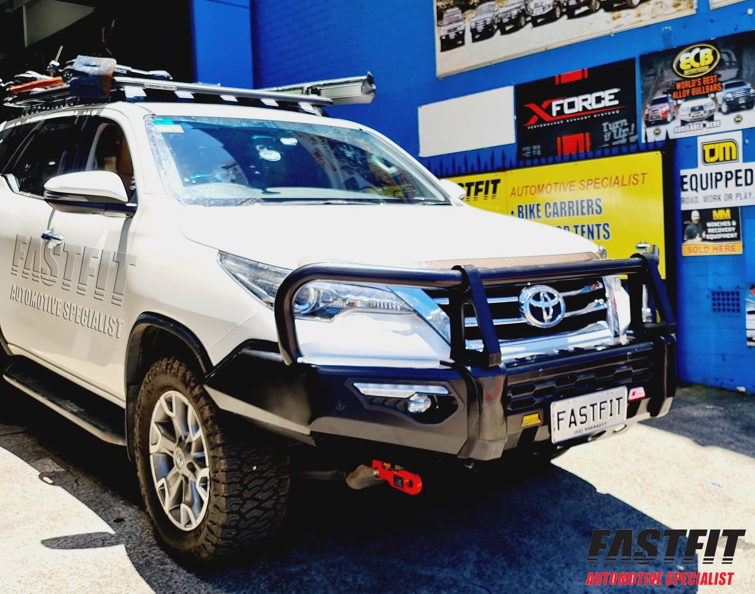 4TOYOTAFORTUNERPHOENIXBULLBAR.