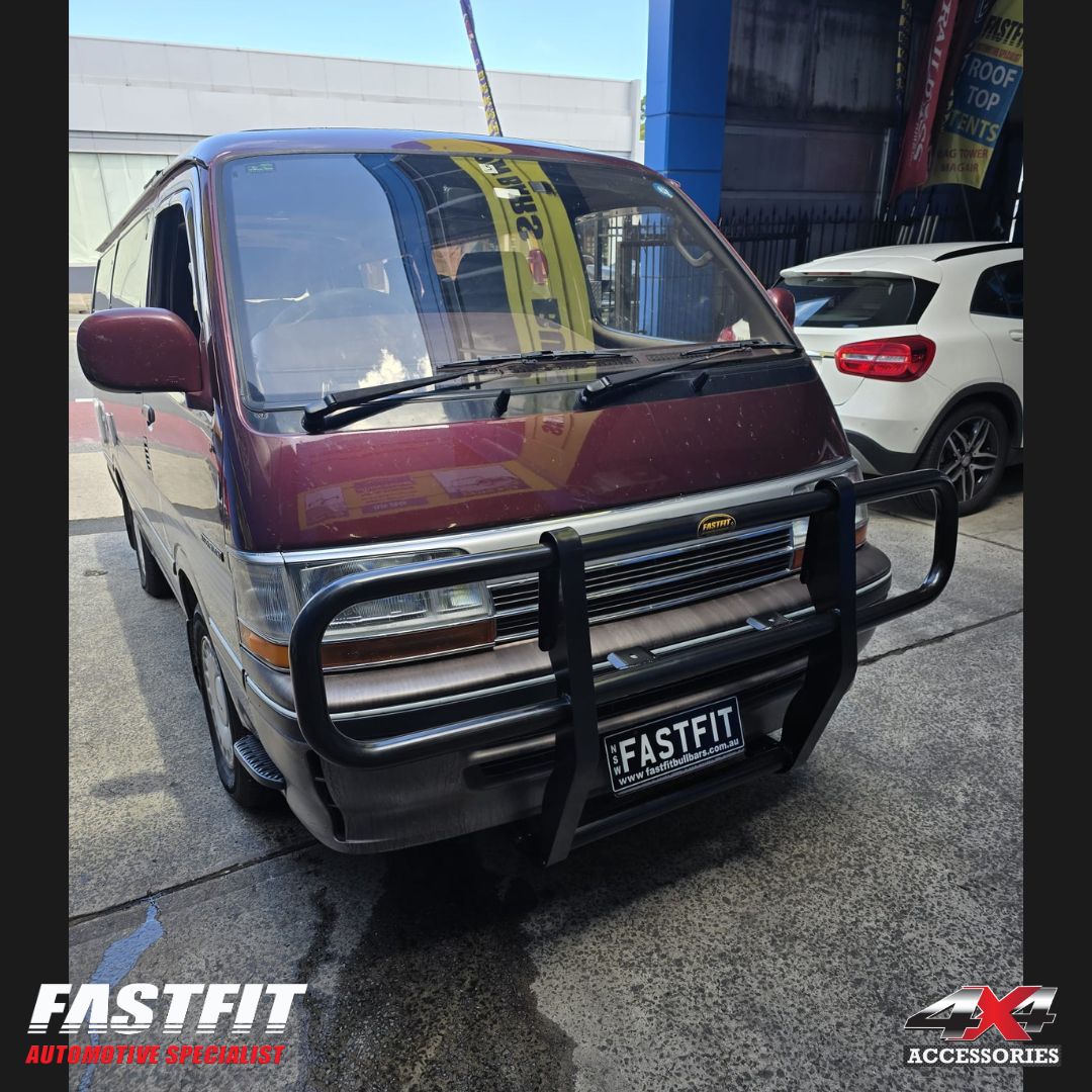 FASTFIT BLACK PROFILE BAR TO SUIT TOYOTA HIACE IMPORT 1996