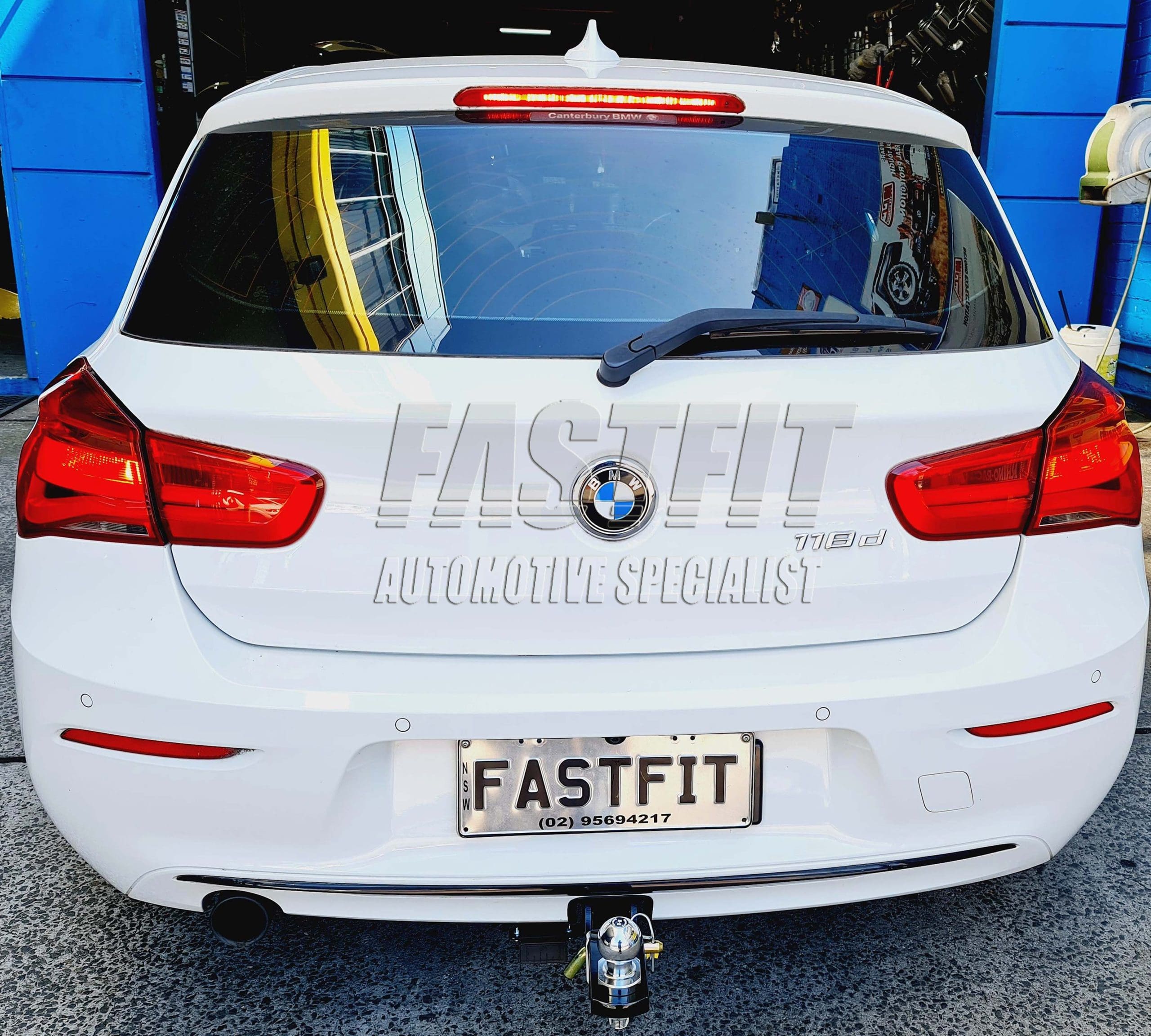 BMW118TOWBAR