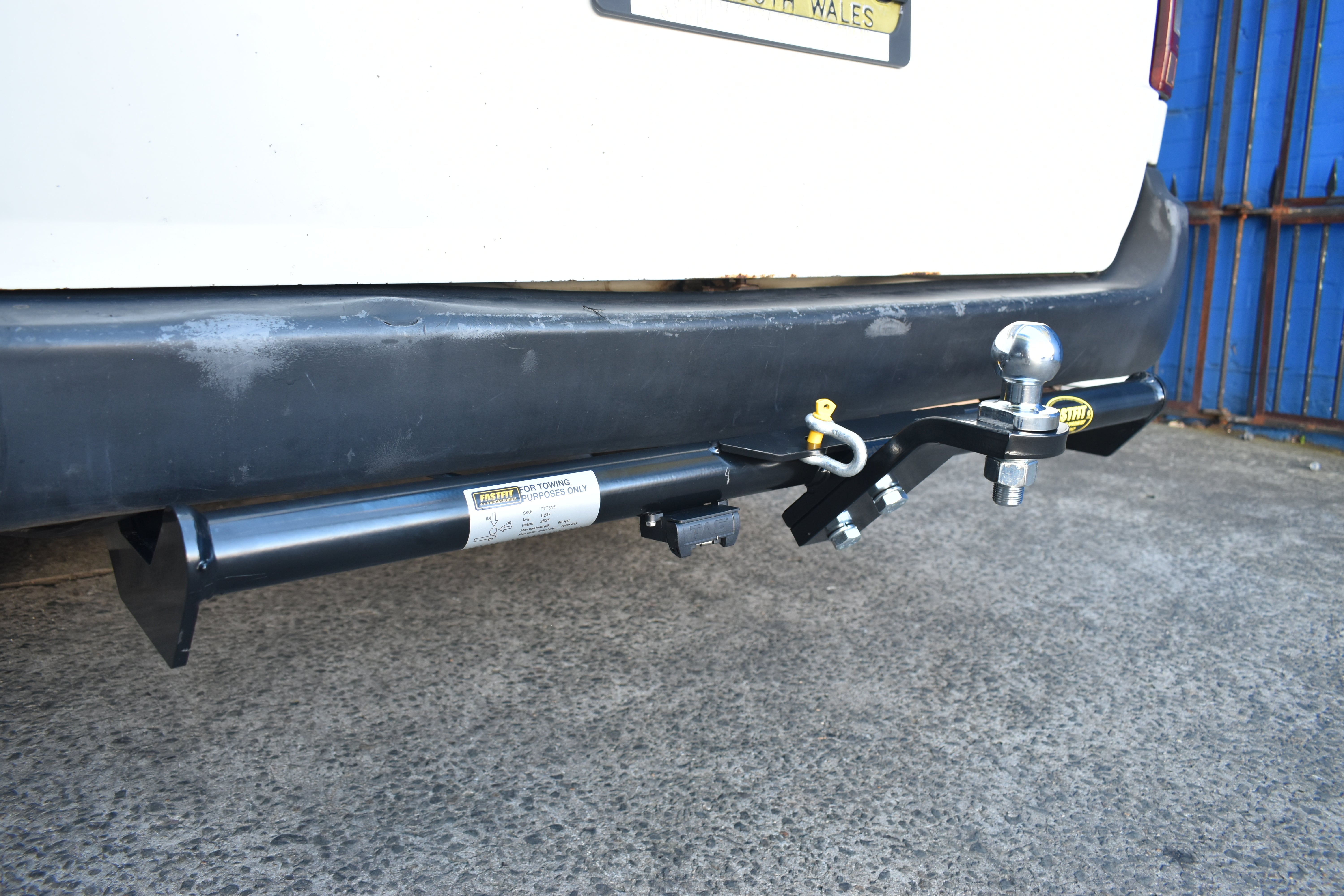 TAG Standard Duty Towbar for Toyota Hiace, SLWB & Commuter Bus (08/1989-03/2005)