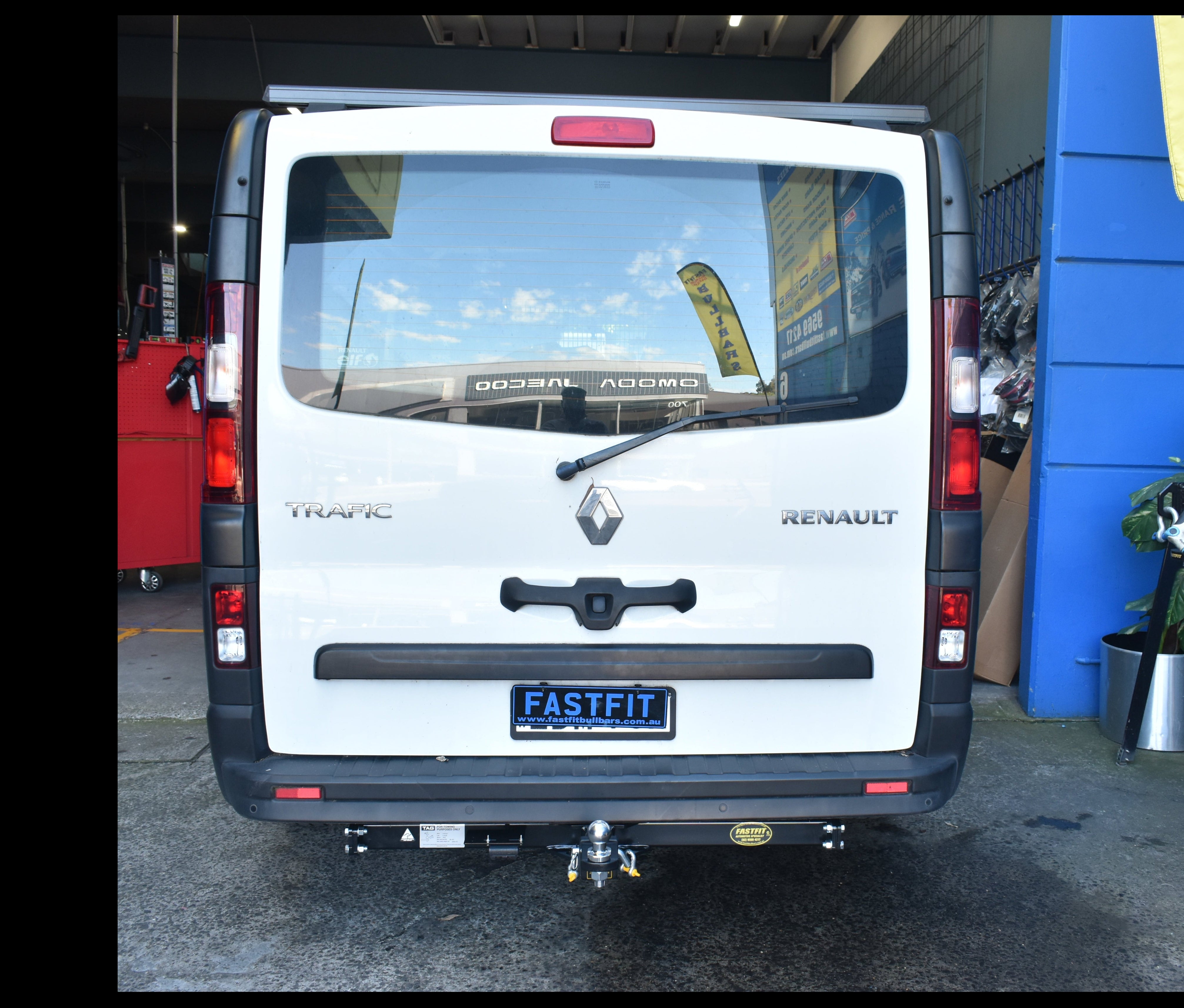Towbar Kit  Renault Trafic X82 Van 05/2014 - On