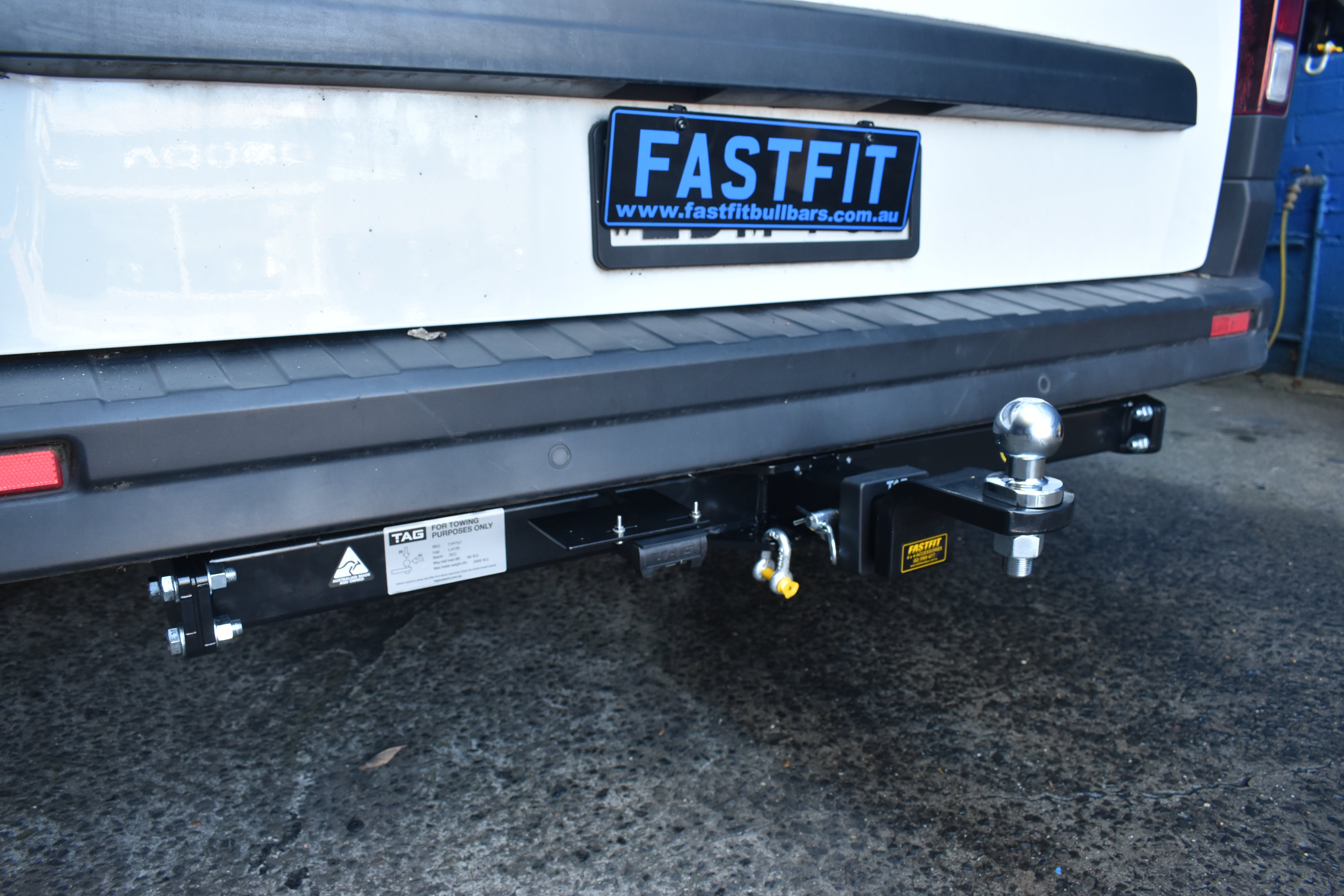 Towbar Kit  Renault Trafic X82 Van 05/2014 - On