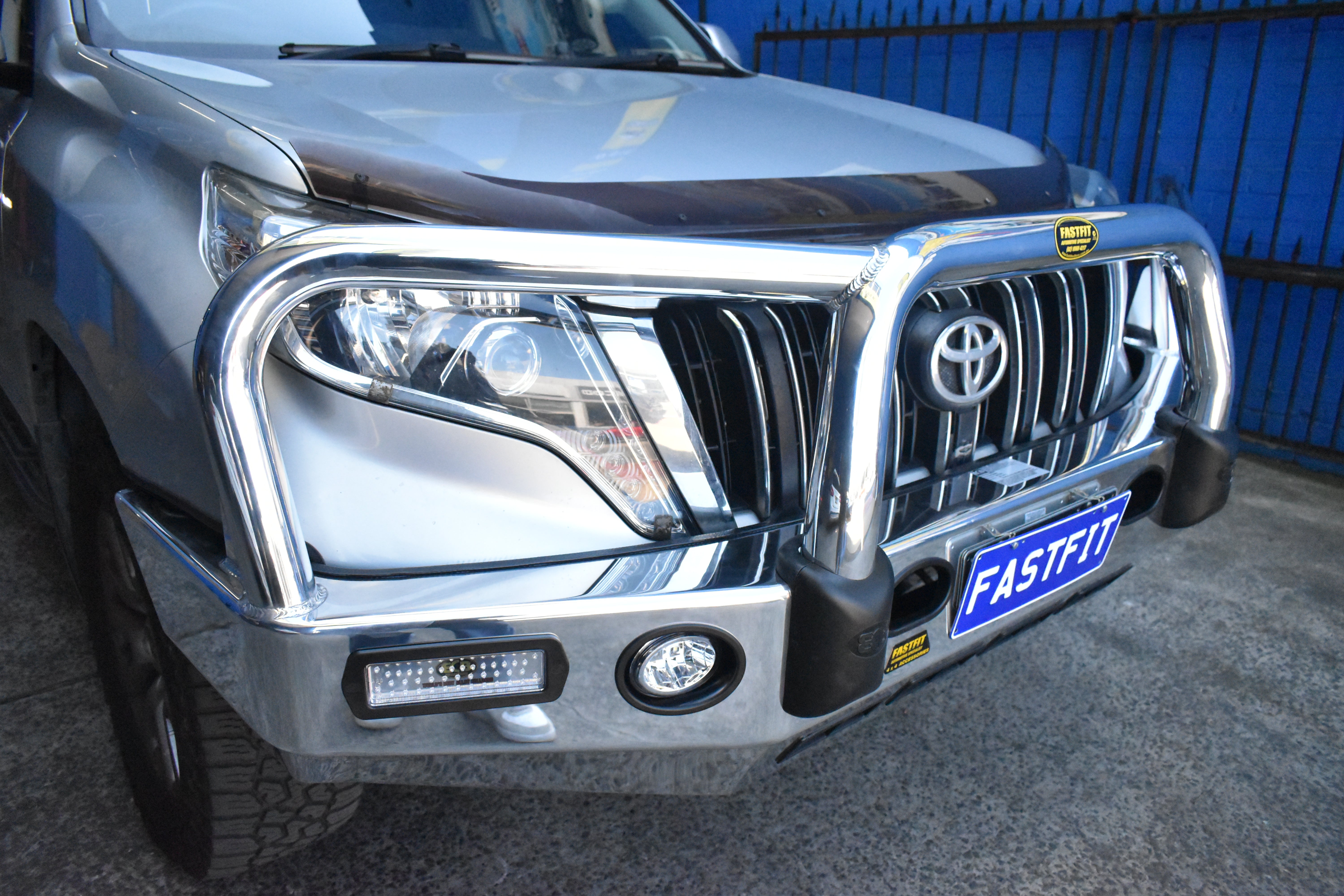 TOYOTA PRADO 150 SERIES 2 Bullbar with Bumper Lights (11/13 to 10/17)