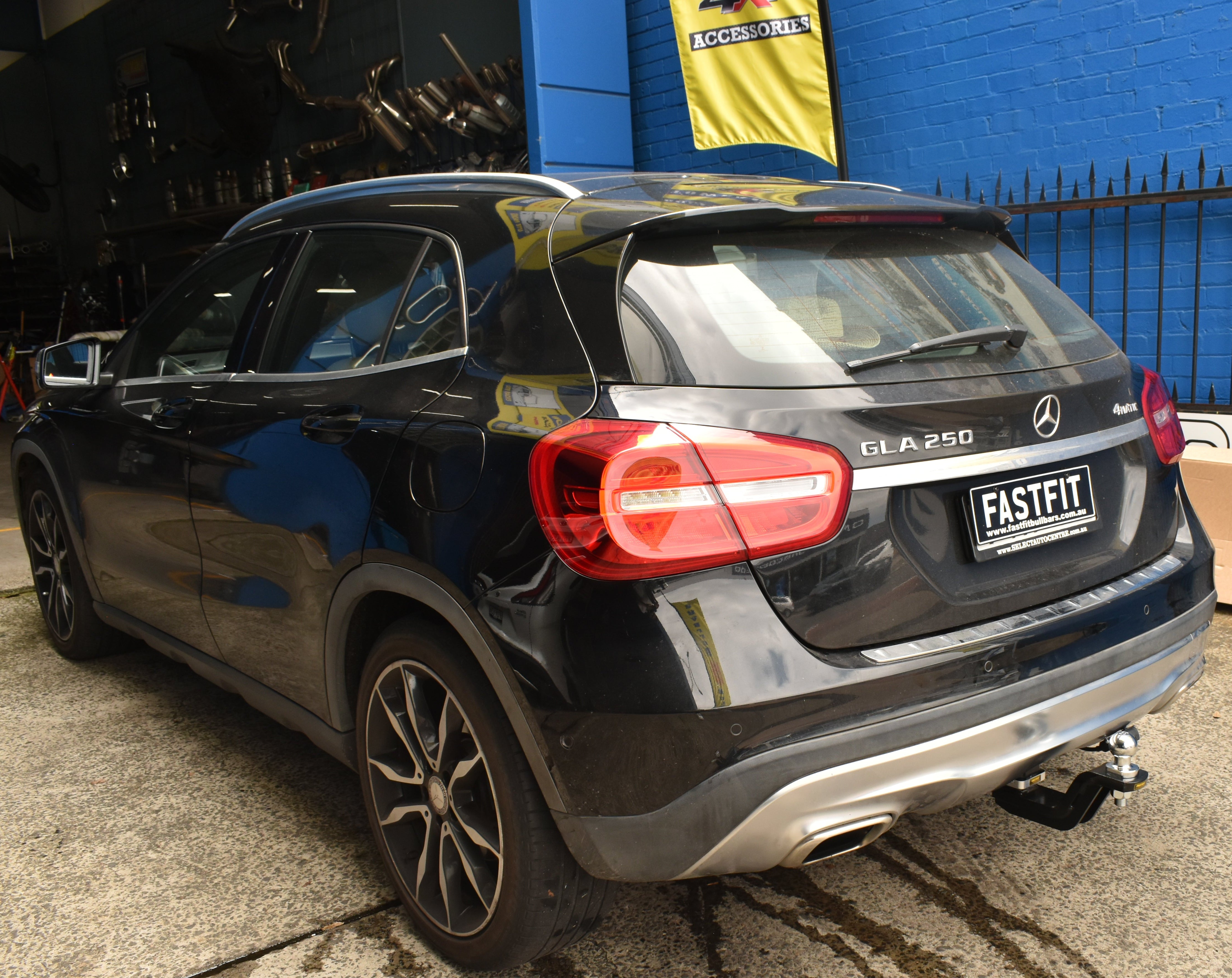 Hayman Reese Heavy Duty Towbar to suit MERCEDES GLA200 01/2015-02/2020 4D WAGON X156