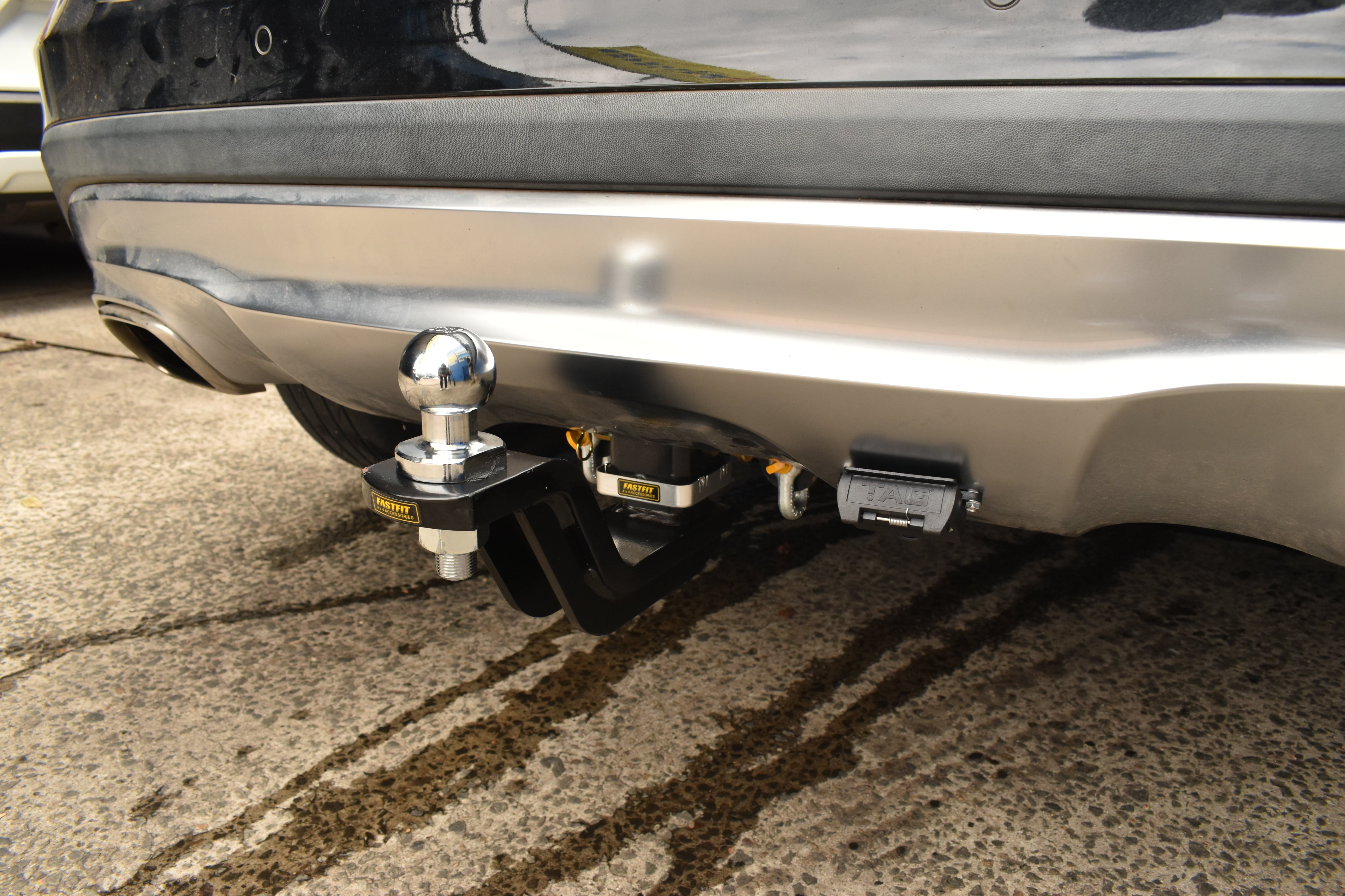 Hayman Reese Heavy Duty Towbar to suit MERCEDES GLA200 01/2015-02/2020 4D WAGON X156