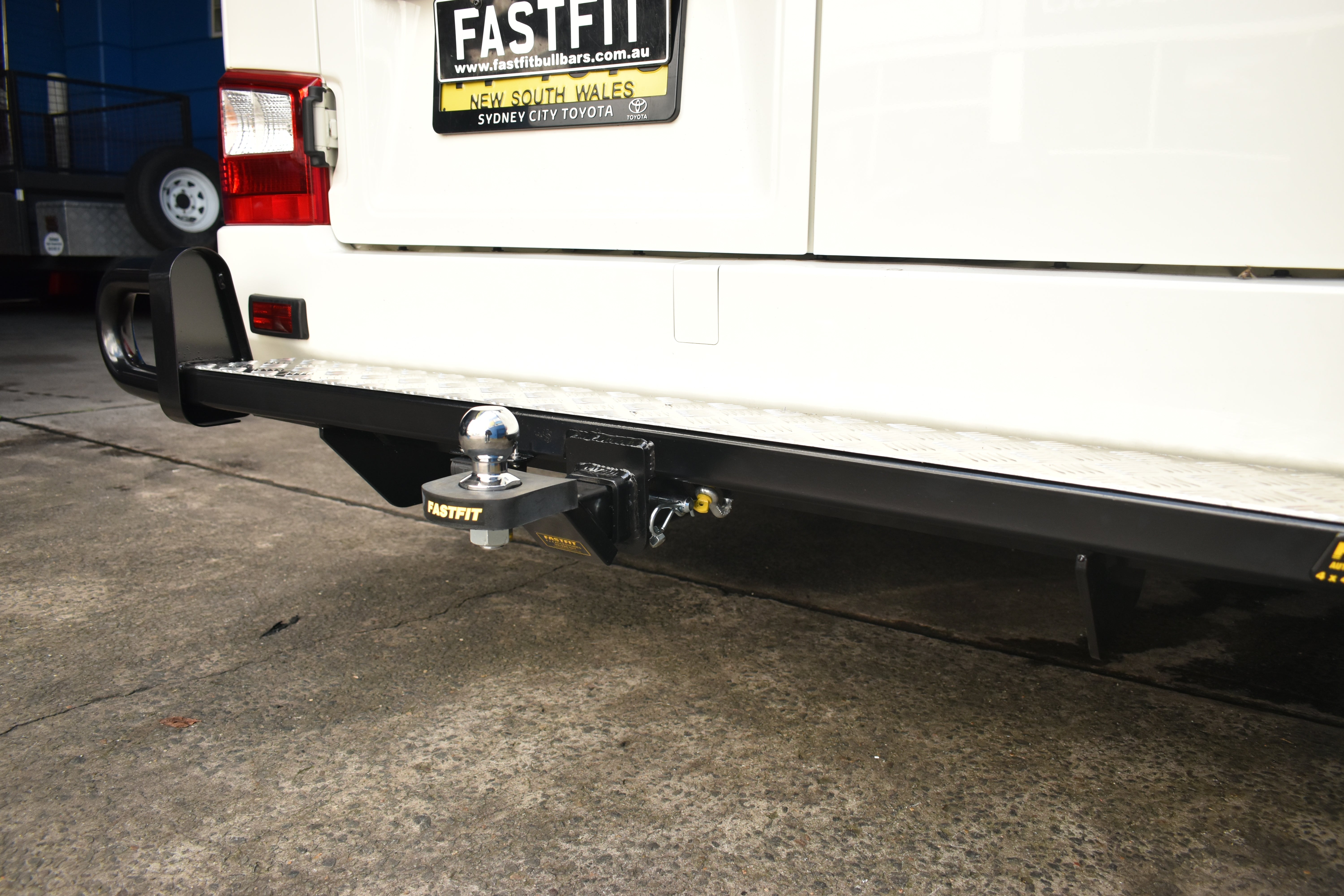 FORMULA REAR PROTECTION BAR WITH TOWBAR TO SUIT TOYOTA COASTER BUS 2026