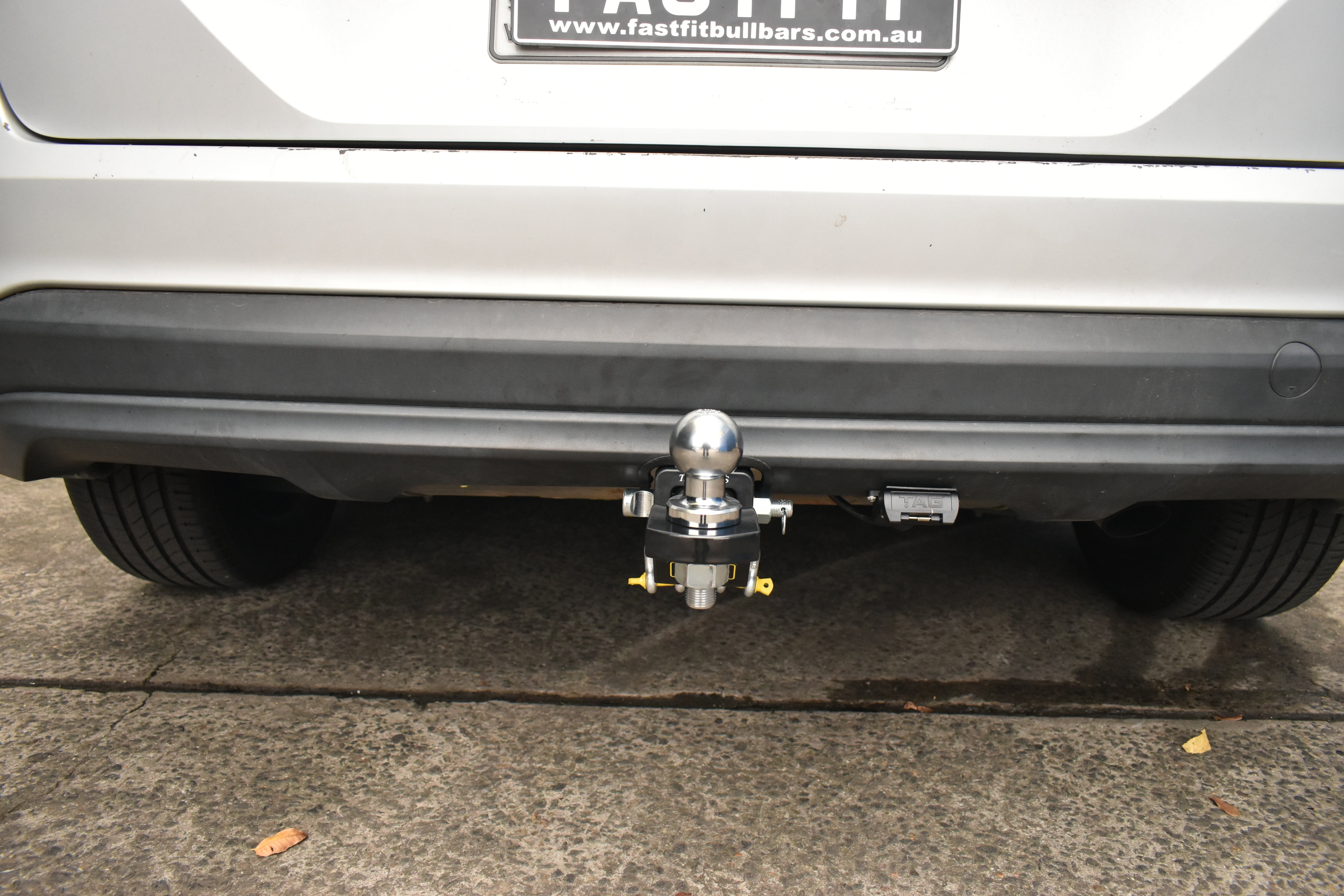 Heavy Duty Premium Trailboss towbar for Hyundai Tucson SUV 06/2018 - 12/2018 (Built in Czech Republic without captive nuts)