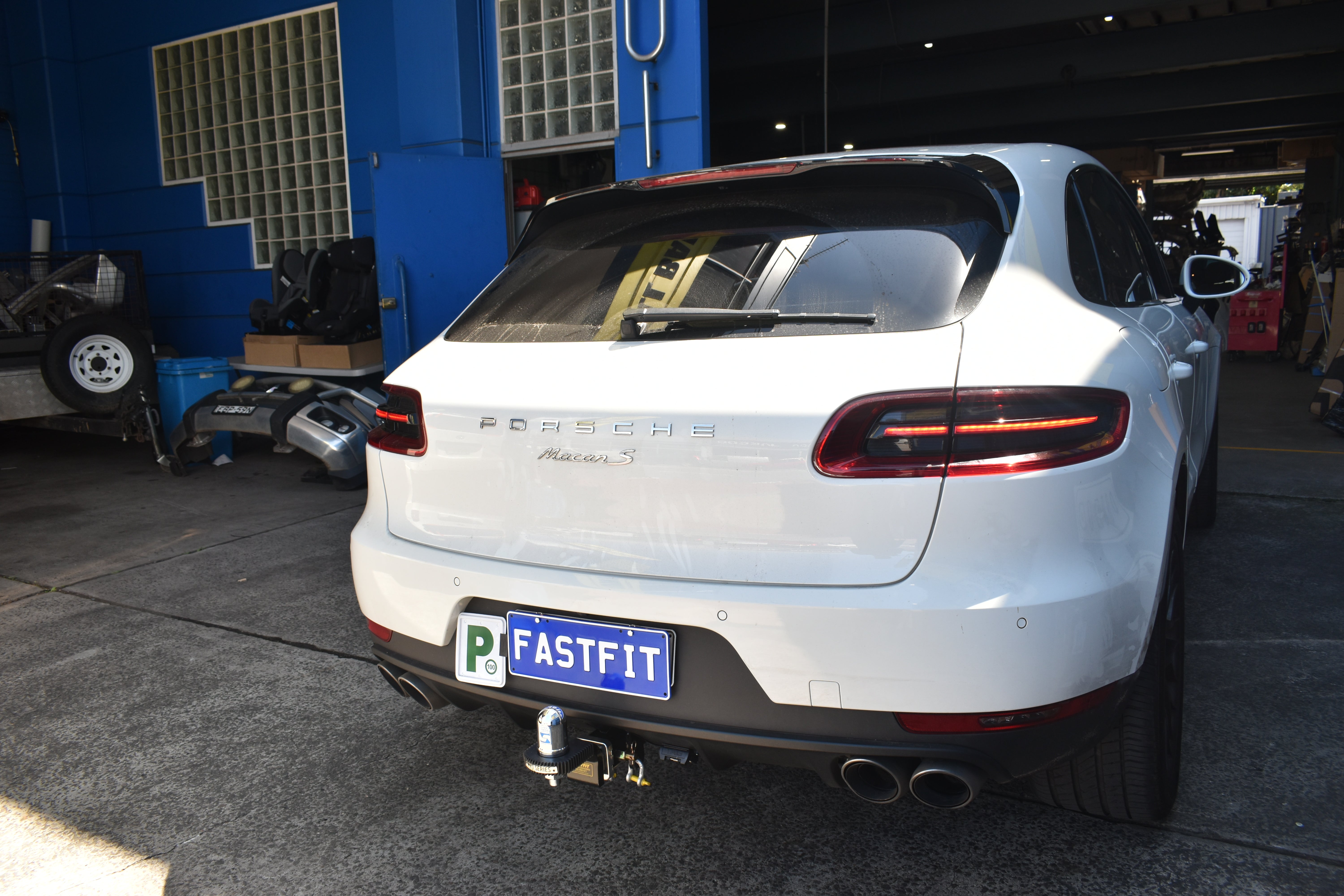 Hayman Reese Heavy Duty Towbar to suit Porsche Macan (6/2014 on)