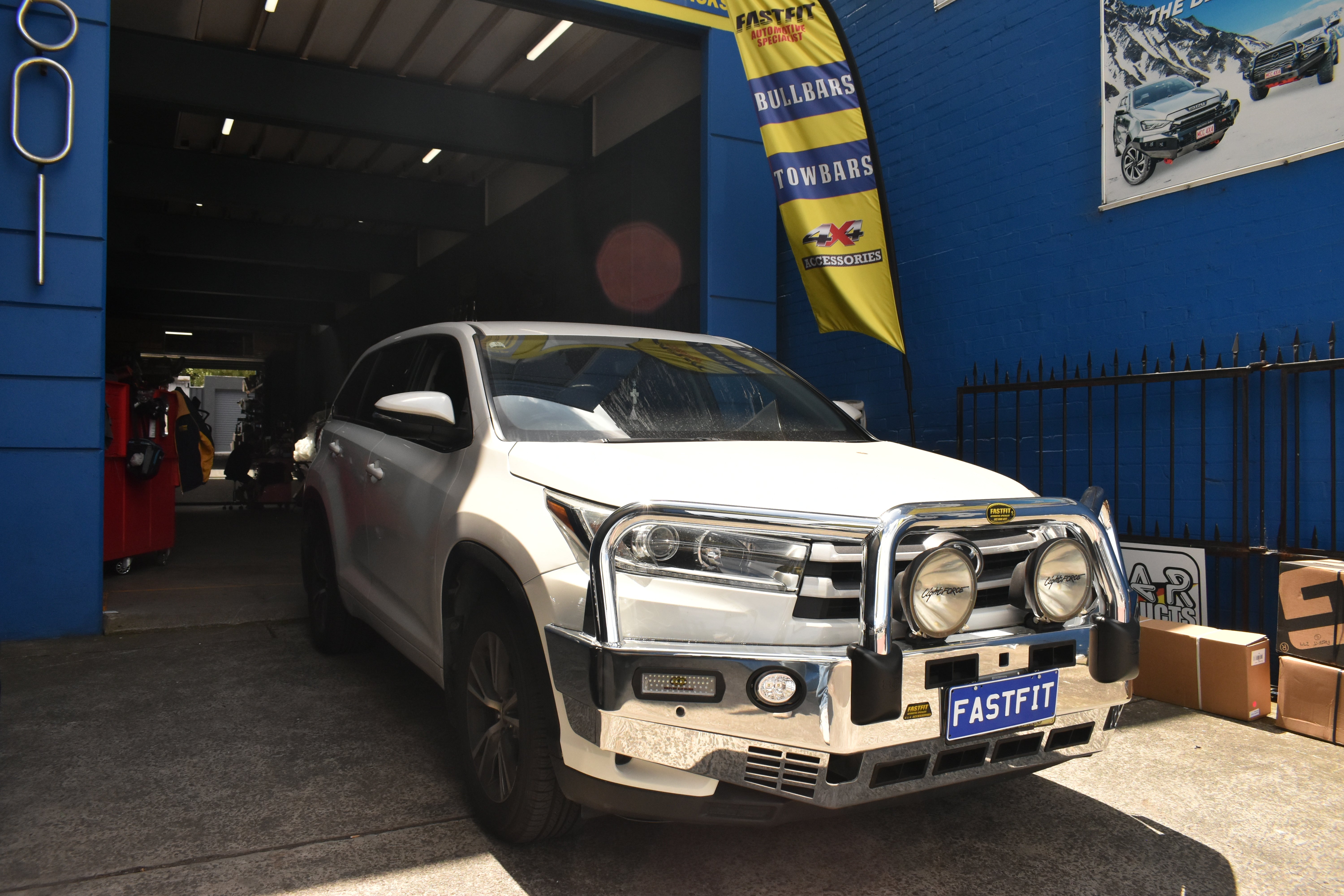 ECB Polished Big Tube Bull Bars with Bumper Lights to suit Toyota Kluger (11/2016 to 02/2021)