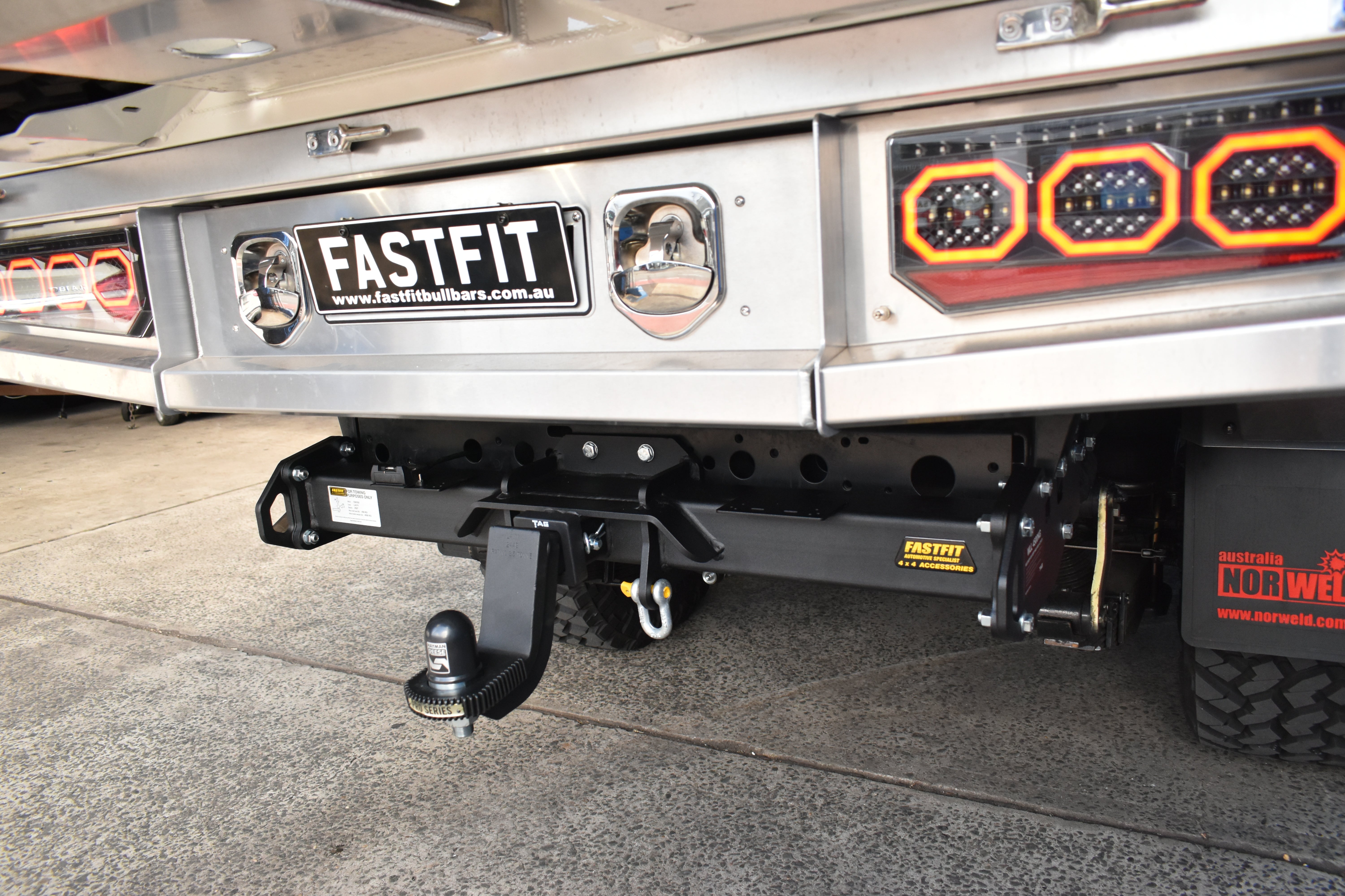 TAG Extreme Recovery Towbar for Toyota Landcruiser 75 & 79 Series Single/Double Cab