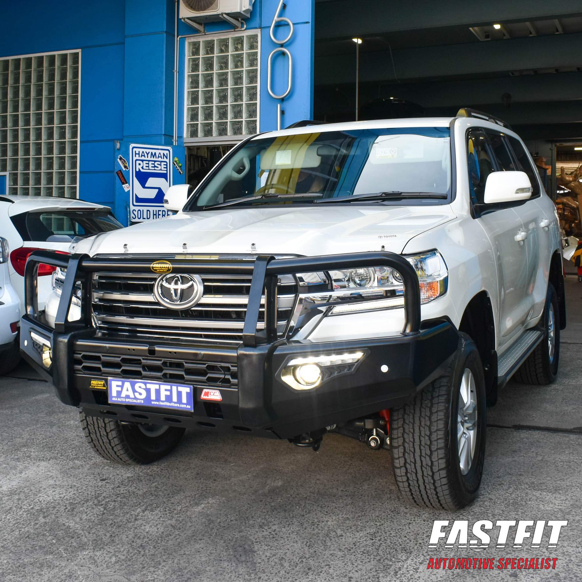 MCC 808-02 Phoenix A-Frame Bull Bars to suit TOYOTA LANDCRUISER 200 SERIES 2016-ONWARDS