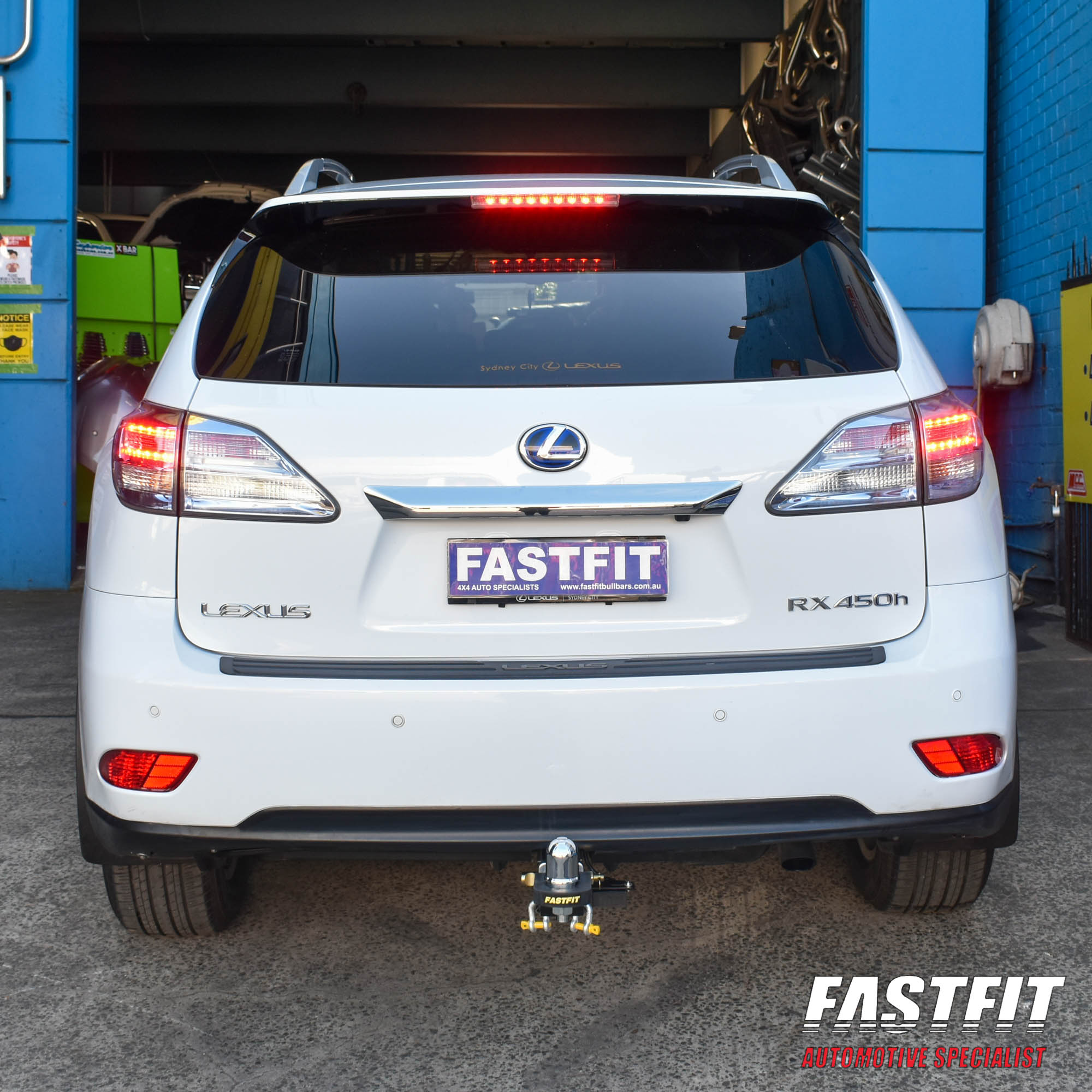 LEXUSRX450HHAYMANREESETOWBAR-1