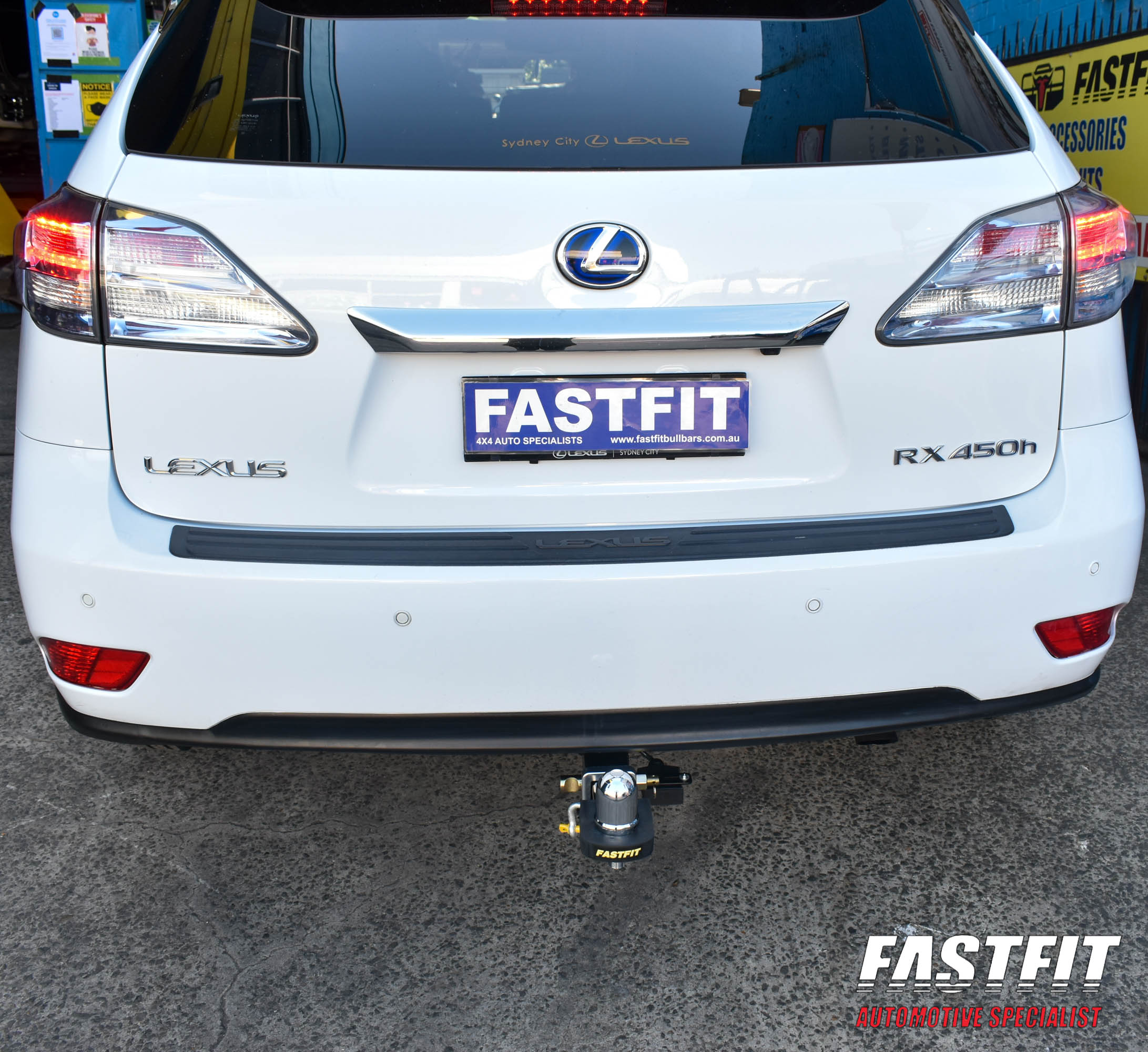 LEXUSRX450HHAYMANREESETOWBAR-4
