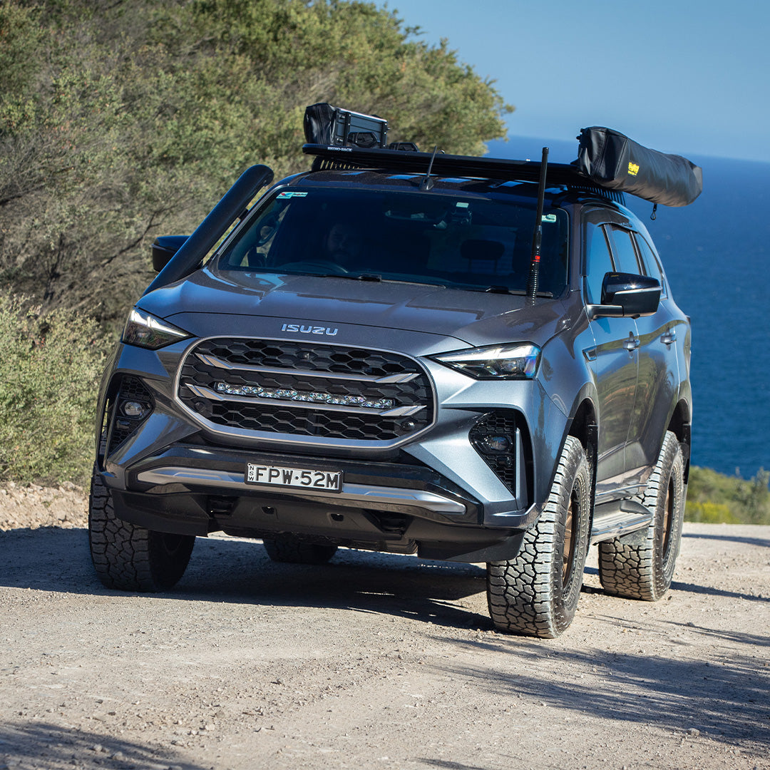 Isuzu MU-X (2025+) Behind Grille Light Kit
