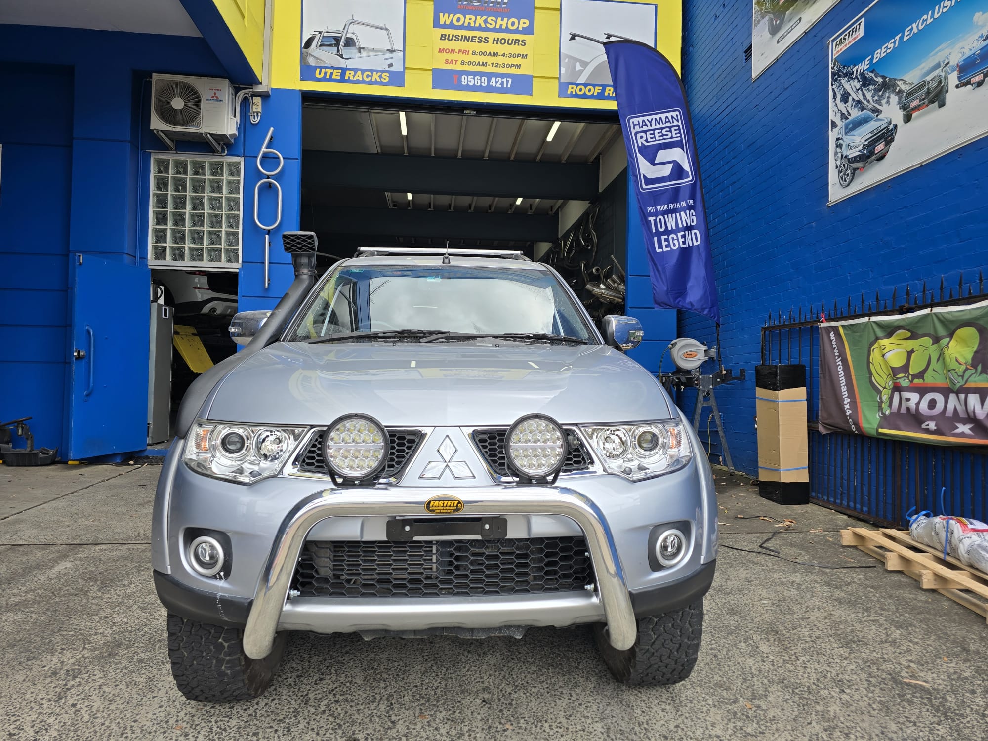 MITSUBISHI CHALLENGER PB Nudge Bar (01/09 to 06/13)