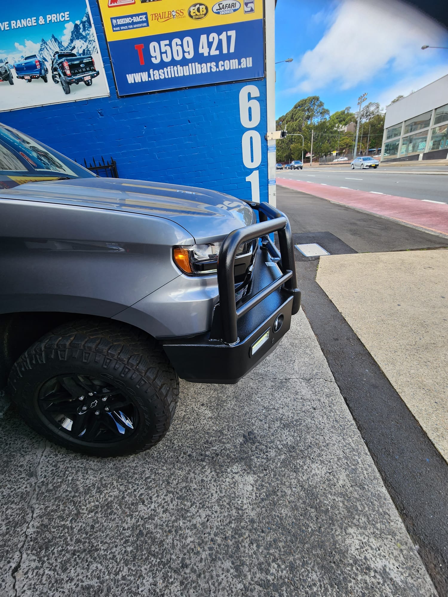 CHEVROLET SILVERADO 2500HD HSV Bullbar with Bumper Lights (04/18 to 07/21)