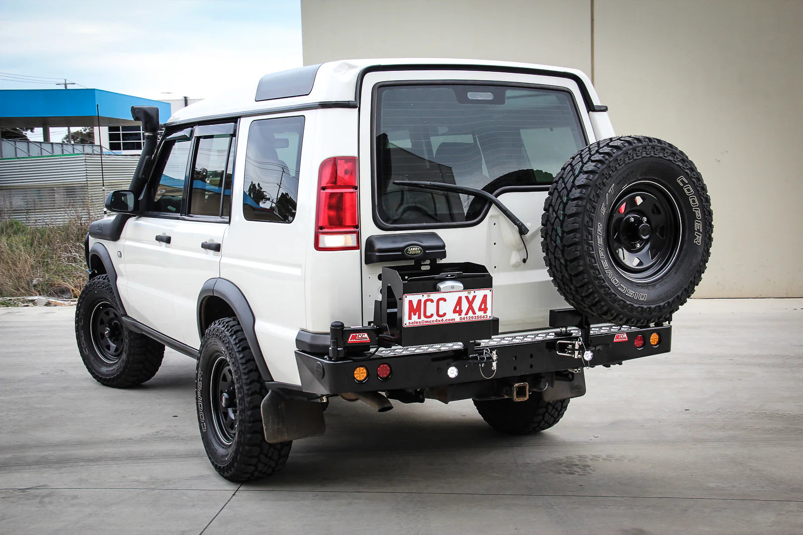 MCC 022-02 Rear Wheel Carrier Single Jerry Can Holder Package  to suit LandRover Discovery 1 1989-1998