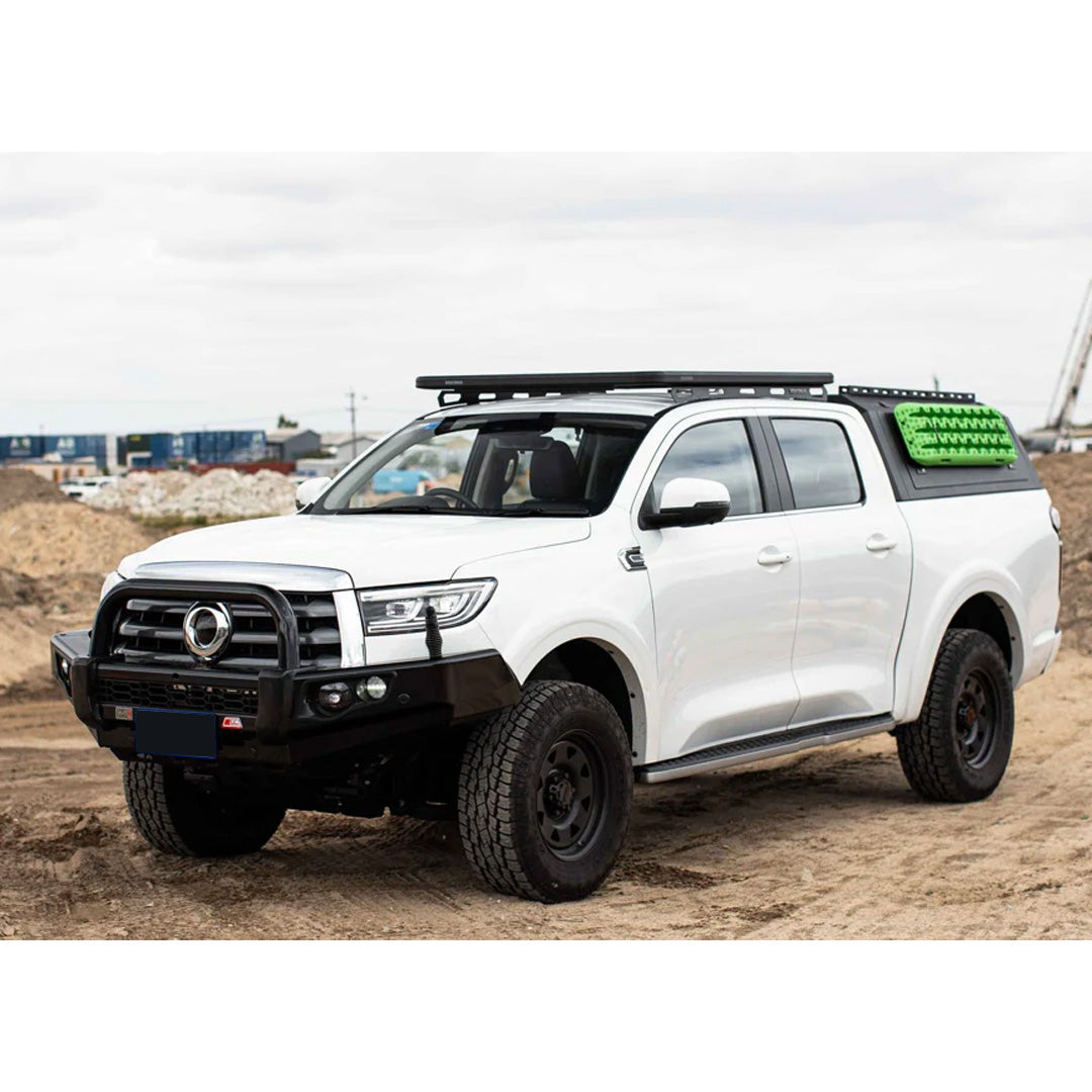 gwm-cannon-single-loop-black-foglights-bullbar