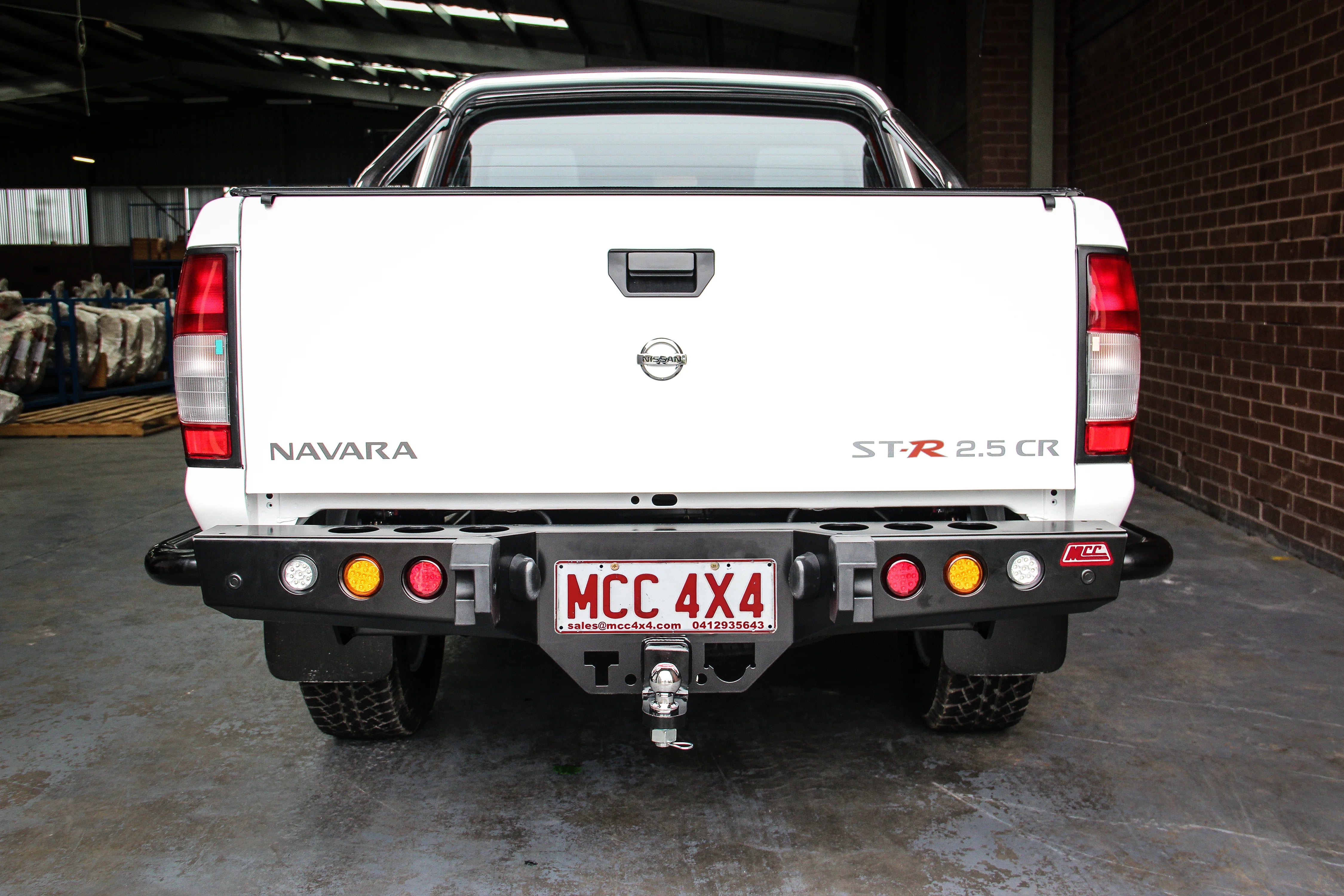 MCC 022-03 Jack Rear Bar with Light Kit Package TO SUIT NISSAN NAVARA (D22) 1997-2015