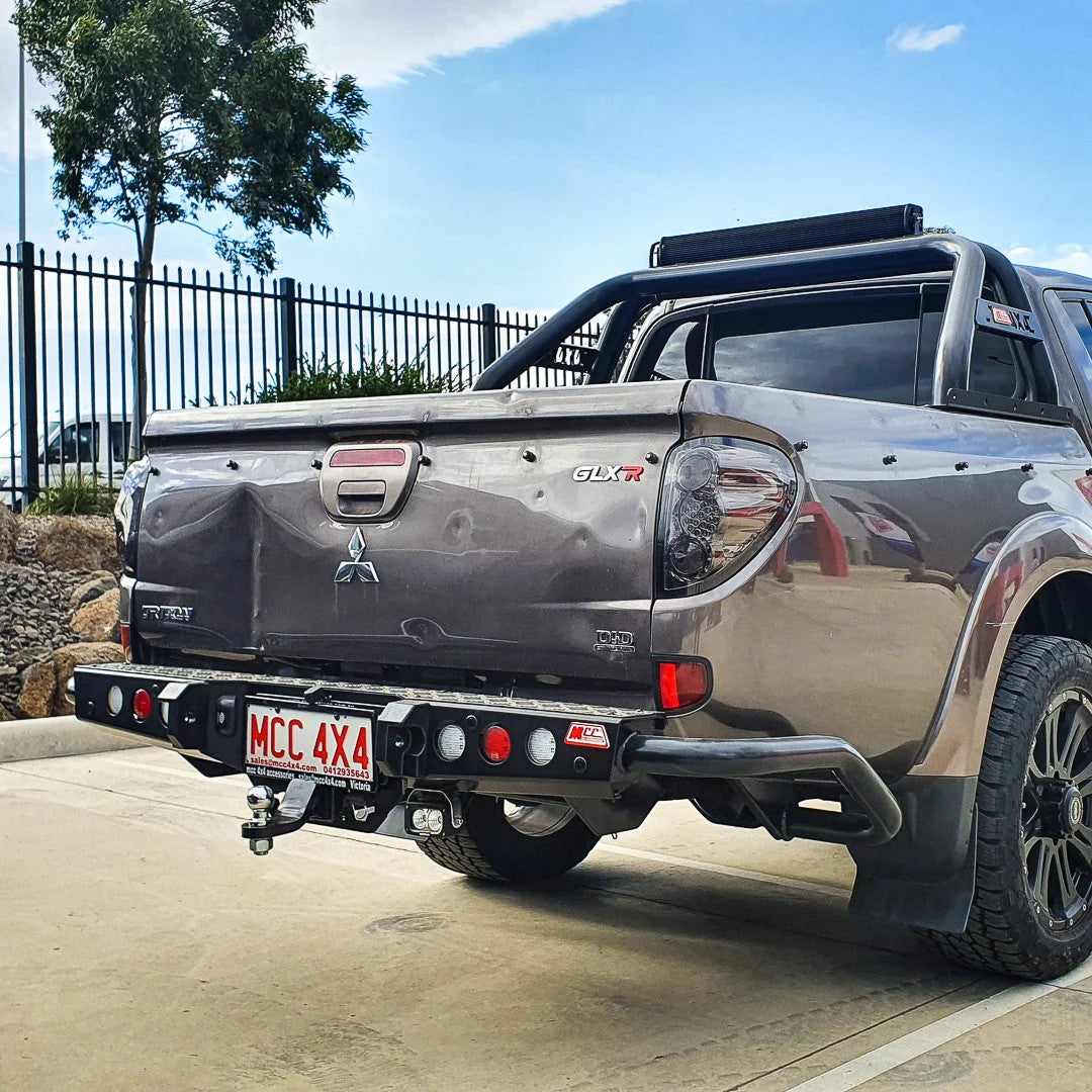 MCC 022-03 Jack Rear Bar with Light kit and Chrome Step Plate Package TO SUIT MITSUBISHI TRITON (MK) 1996-2006